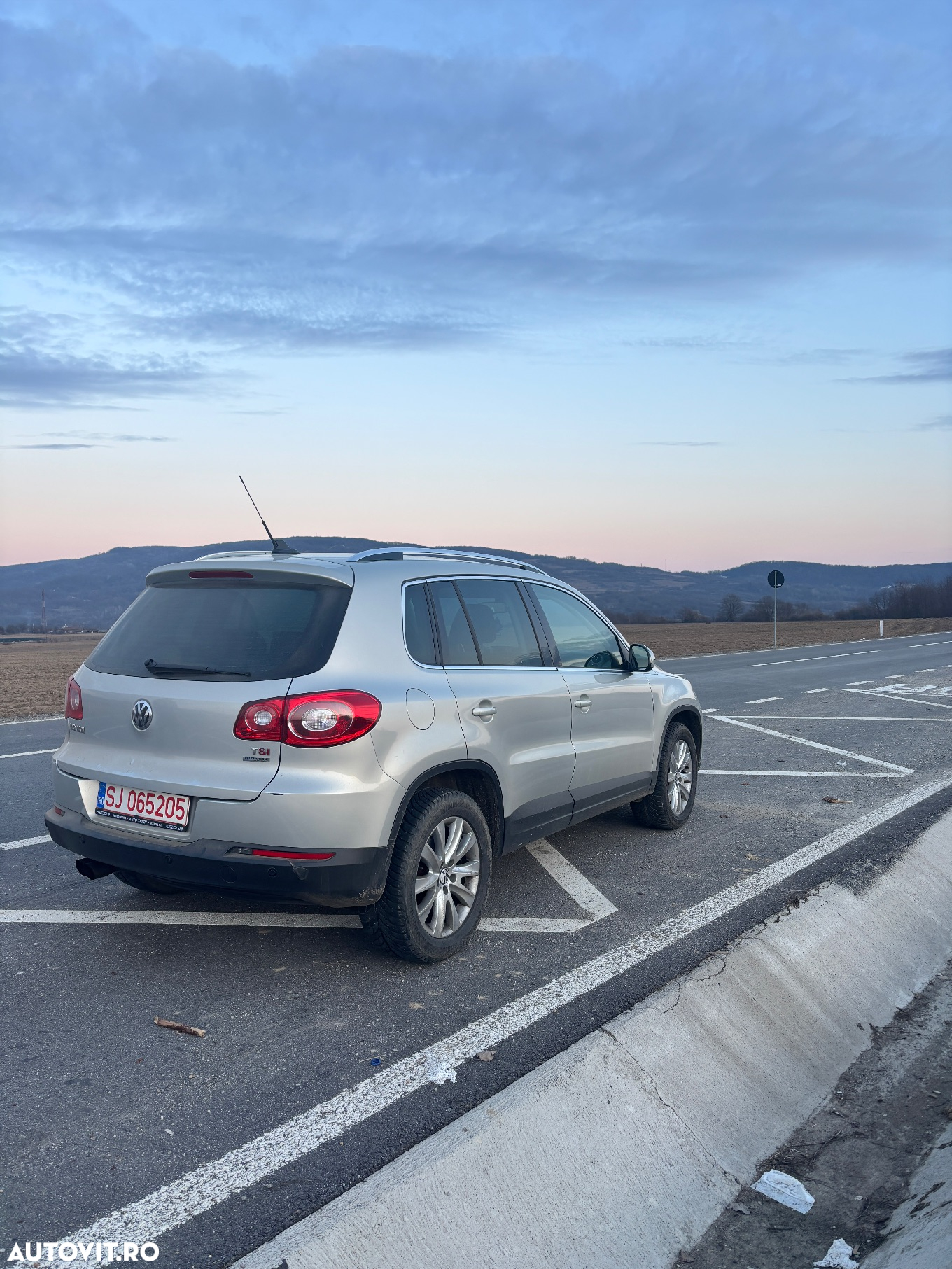 Volkswagen Tiguan 1.4 TSI 4Motion Trend&Fun - 6