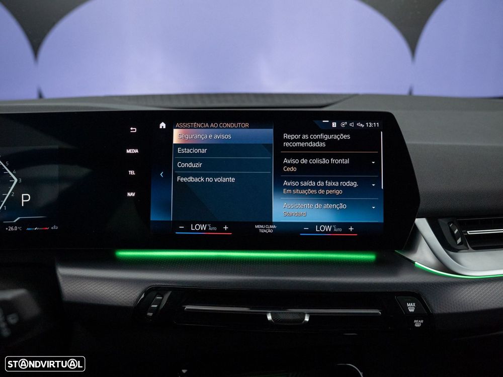 BMW 218 Active Tourer d Pack Desportivo M Auto - 40