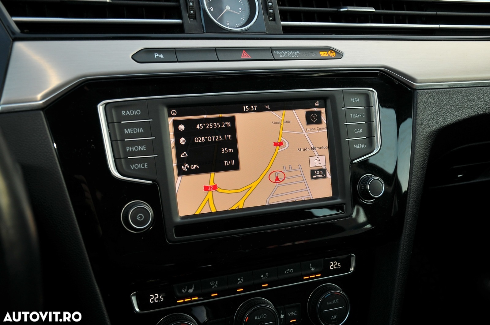 Volkswagen Passat - 28
