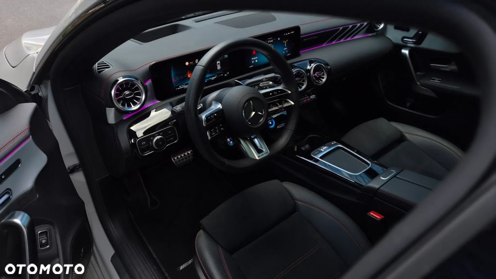 Mercedes-Benz CLA AMG 45 S 4-Matic+ 8G-DCT - 33