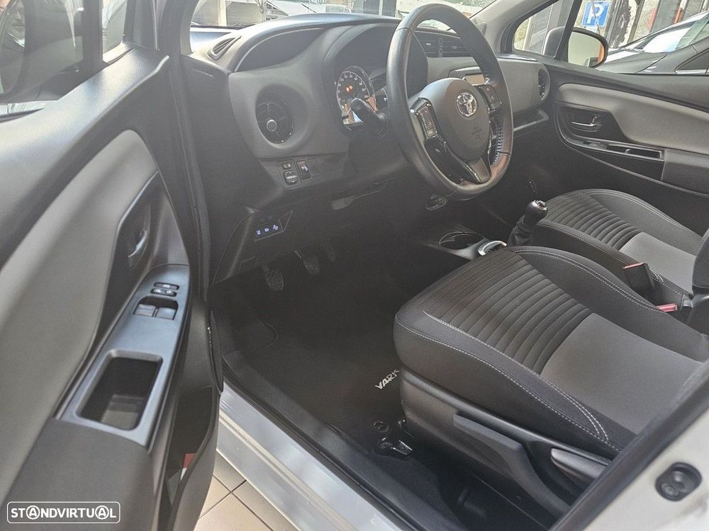 Toyota Yaris 1.0 VVT-i ACtive - 10