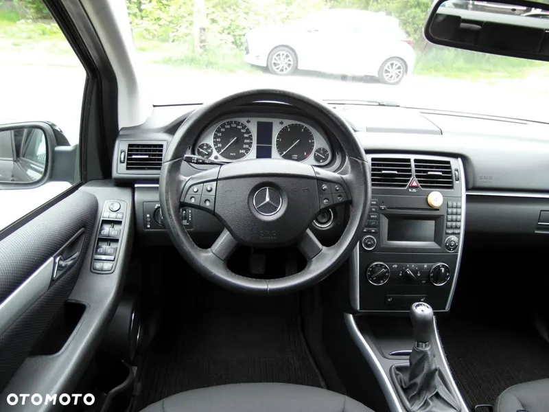 Mercedes-Benz Klasa B 180 CDI - 26