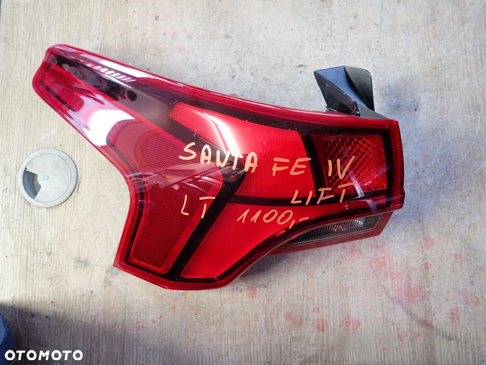 HYUNDAI SANTA FE IV LIFT LAMPA LEWY TYŁ W BŁOTNIK 92401-S1