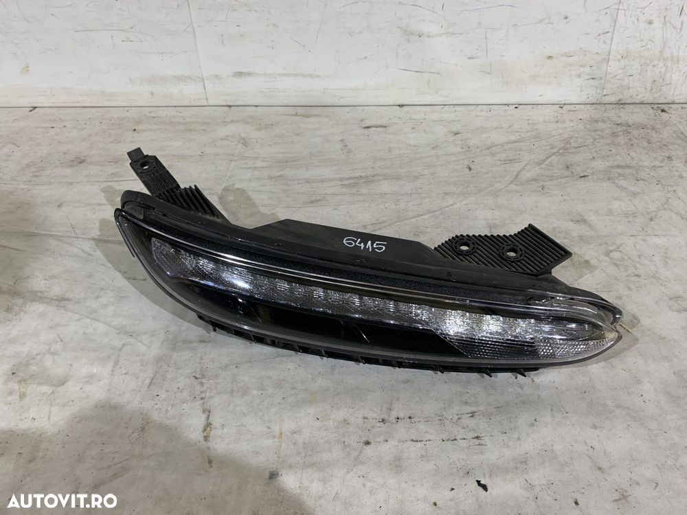 Far dreapta, Hyundai Kona, facelift, 2020, 2021, 2022, 2023, cod origine OE 92208-J9600. - 1