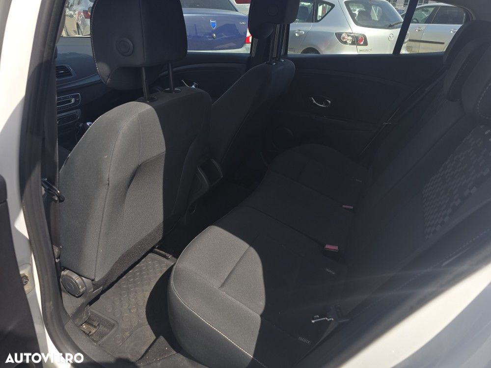 Renault Megane ENERGY dCi 110 Start & Stop Dynamique - 19