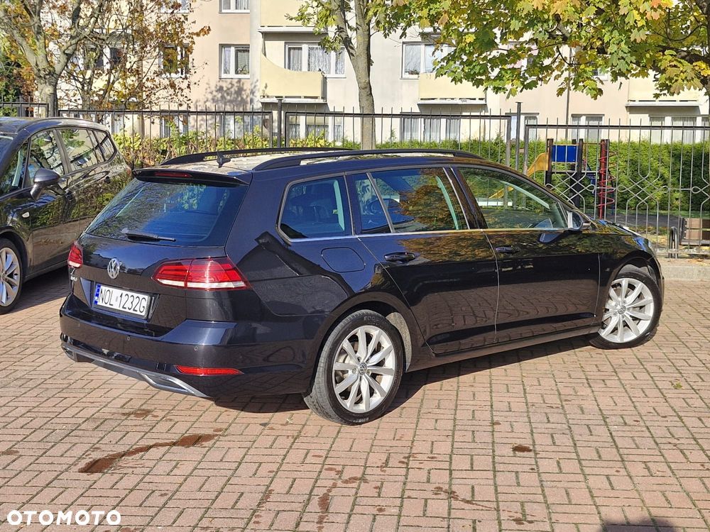 Volkswagen Golf - 4