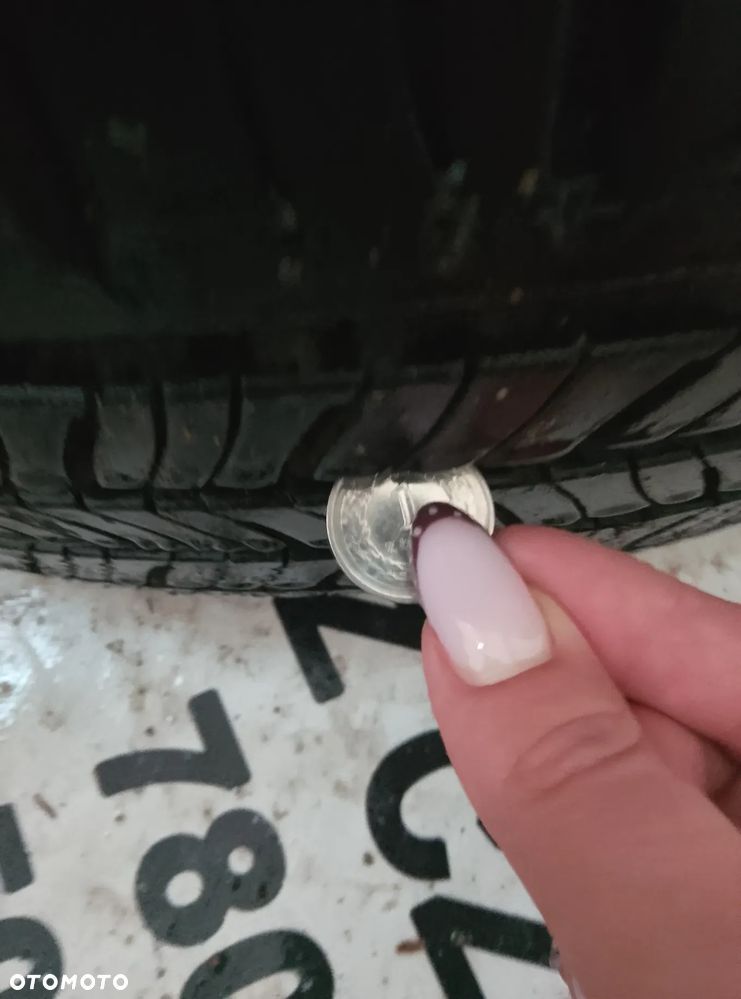 Felgi Koła Opony Chrysler Pacifica 235/65/17 Całoroczne - 17