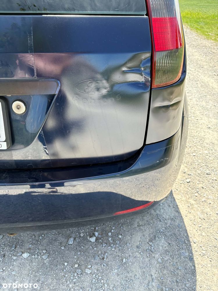 Ford Fiesta 1.4 - 9