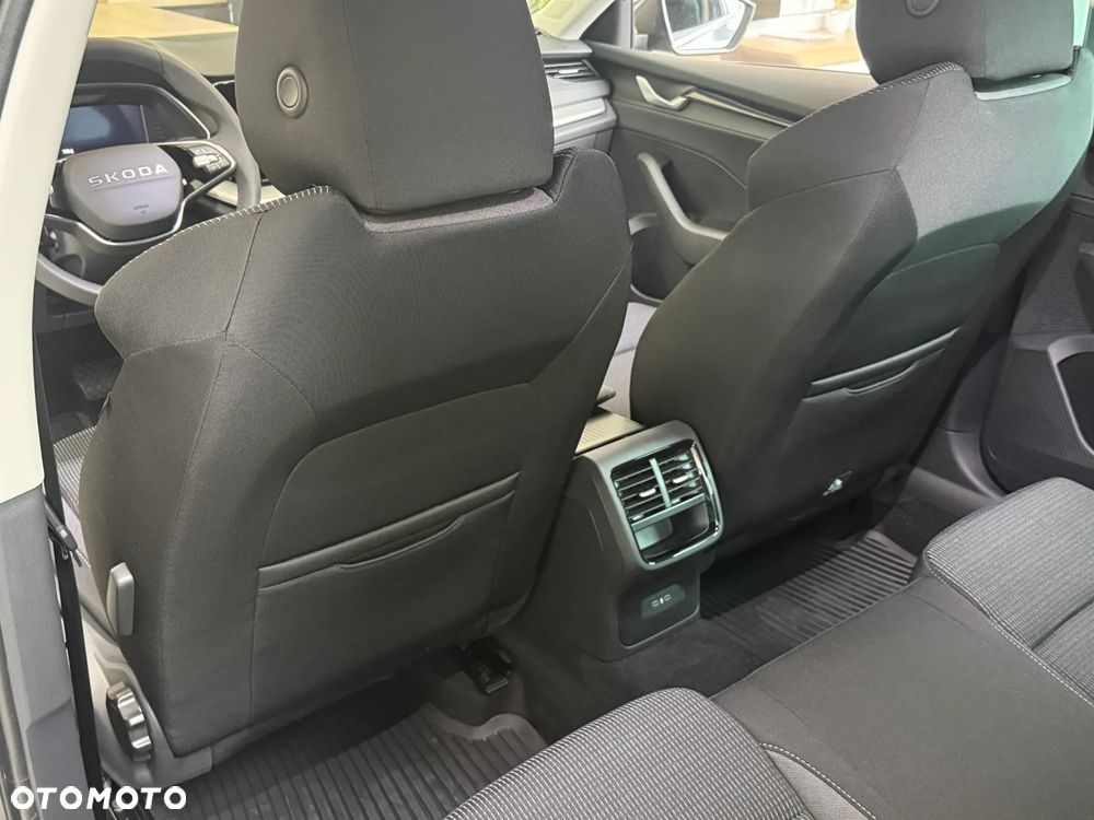 Skoda Octavia 1.5 TSI Selection - 9