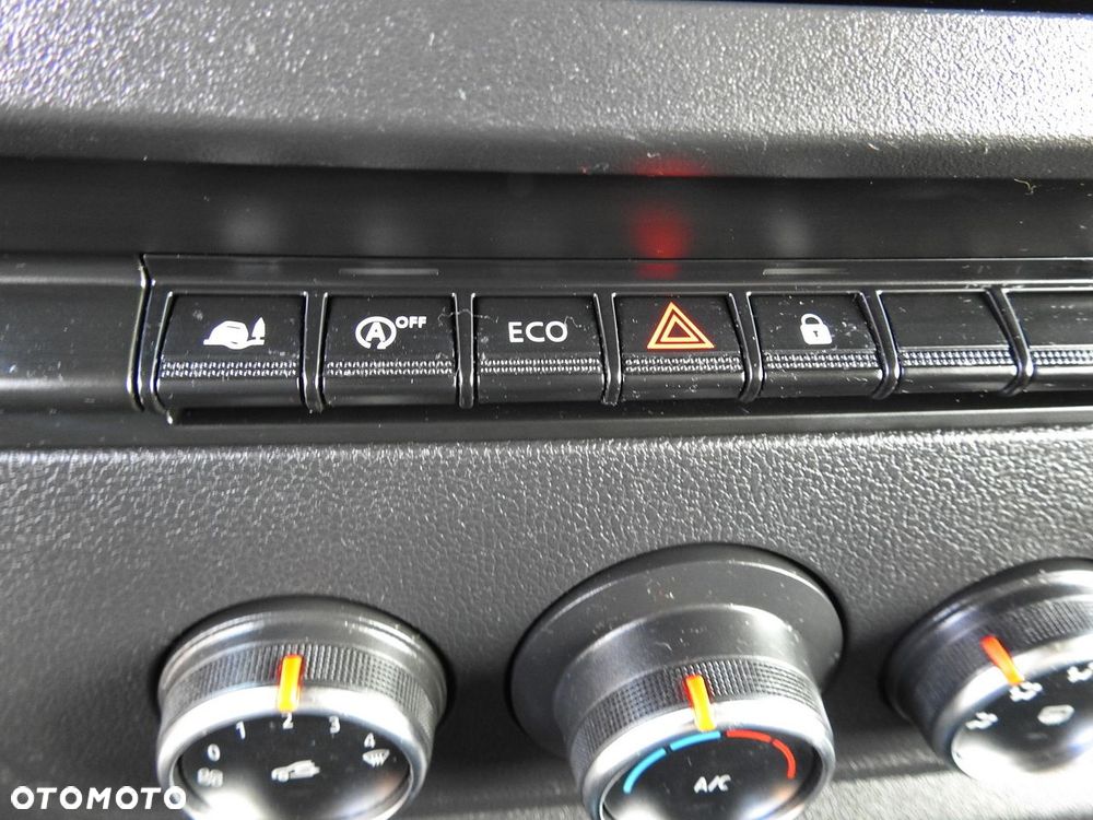 Renault MASTER  PLANDEKA 10 PALET WEBASTO TEMPOMAT LEDY PNEUMATYKA KLIMATYZACJA  165KM - 32