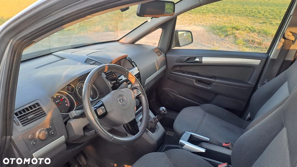 Opel Zafira - 7