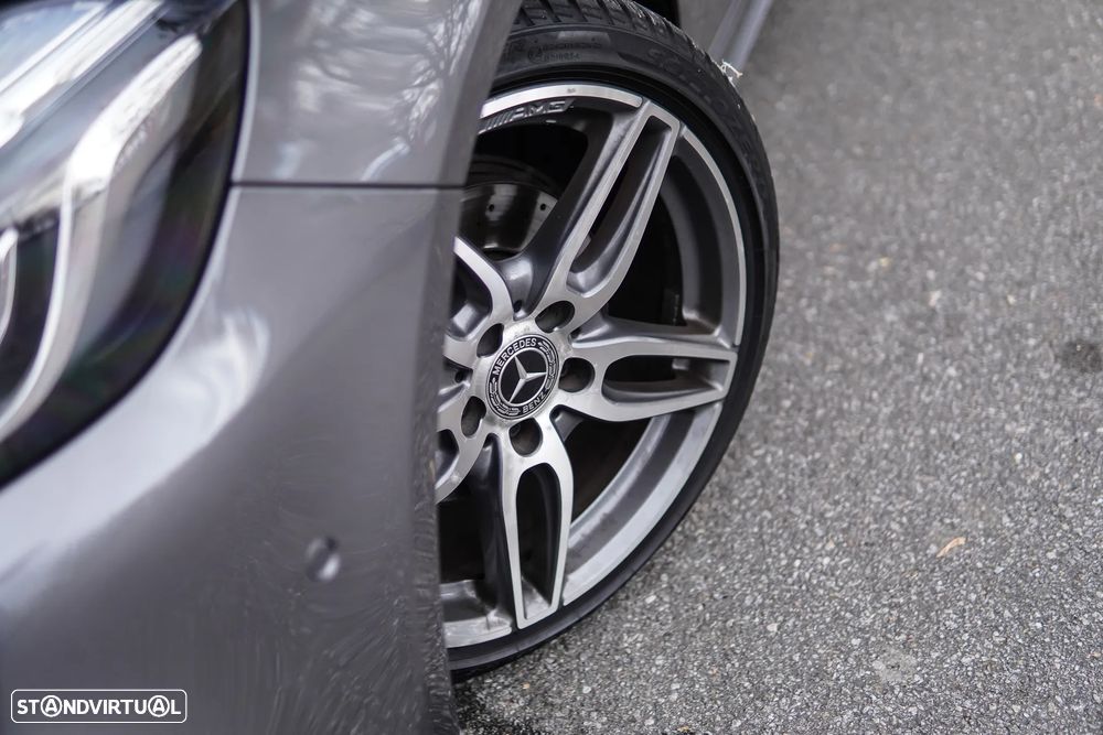 Mercedes-Benz A 180 d AMG Line - 32