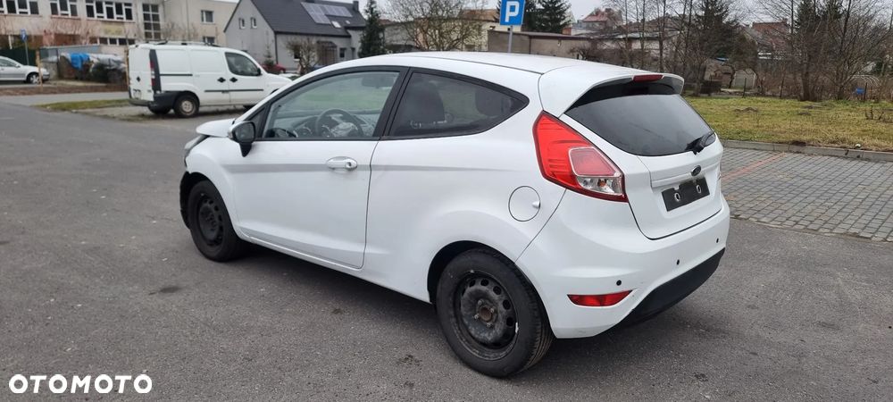 Ford Fiesta - 9