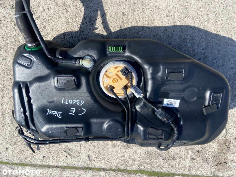 Zbiornik paliwa bak Opel Corsa E diesel 1,3 CDTi - 2