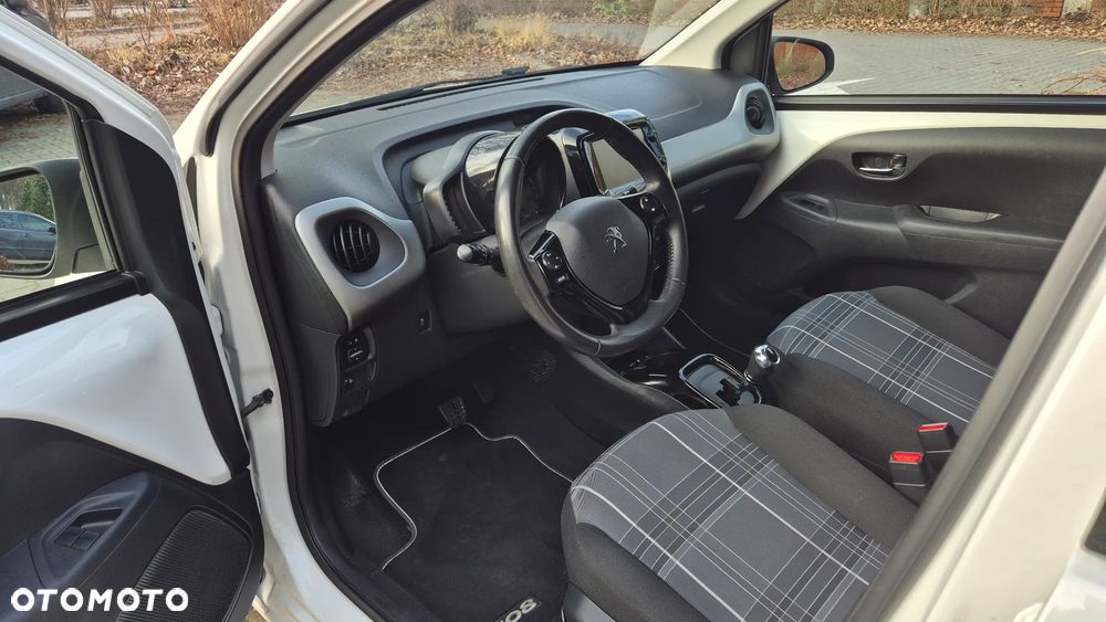 Peugeot 108 VTI 68 ETG5 Top Allure - 11