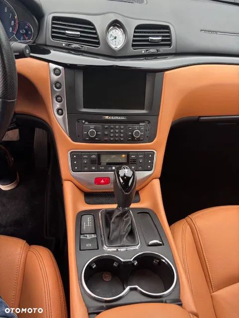 Maserati GranTurismo Sport - 8