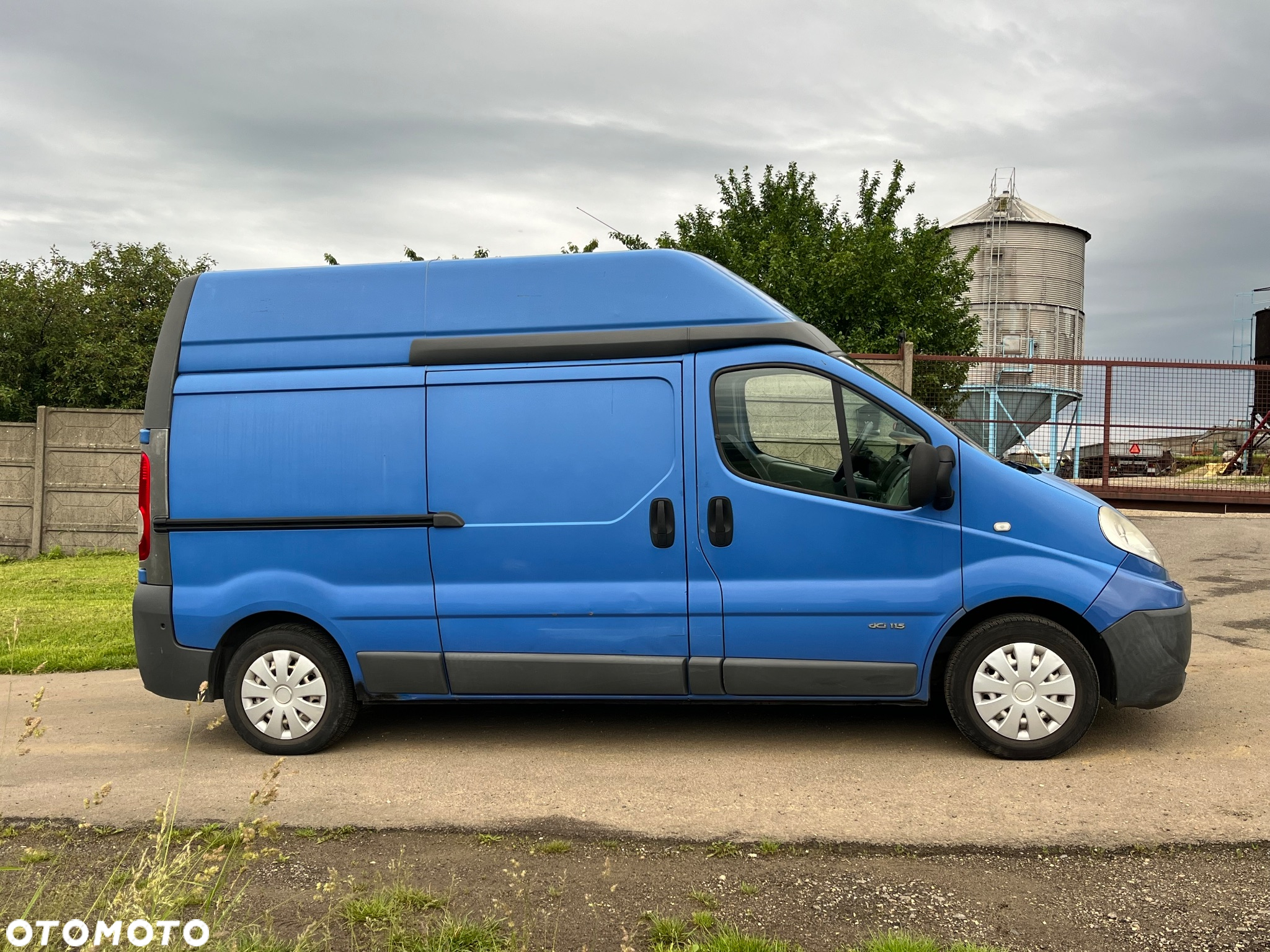 Renault TRAFIC L2H2 - 2