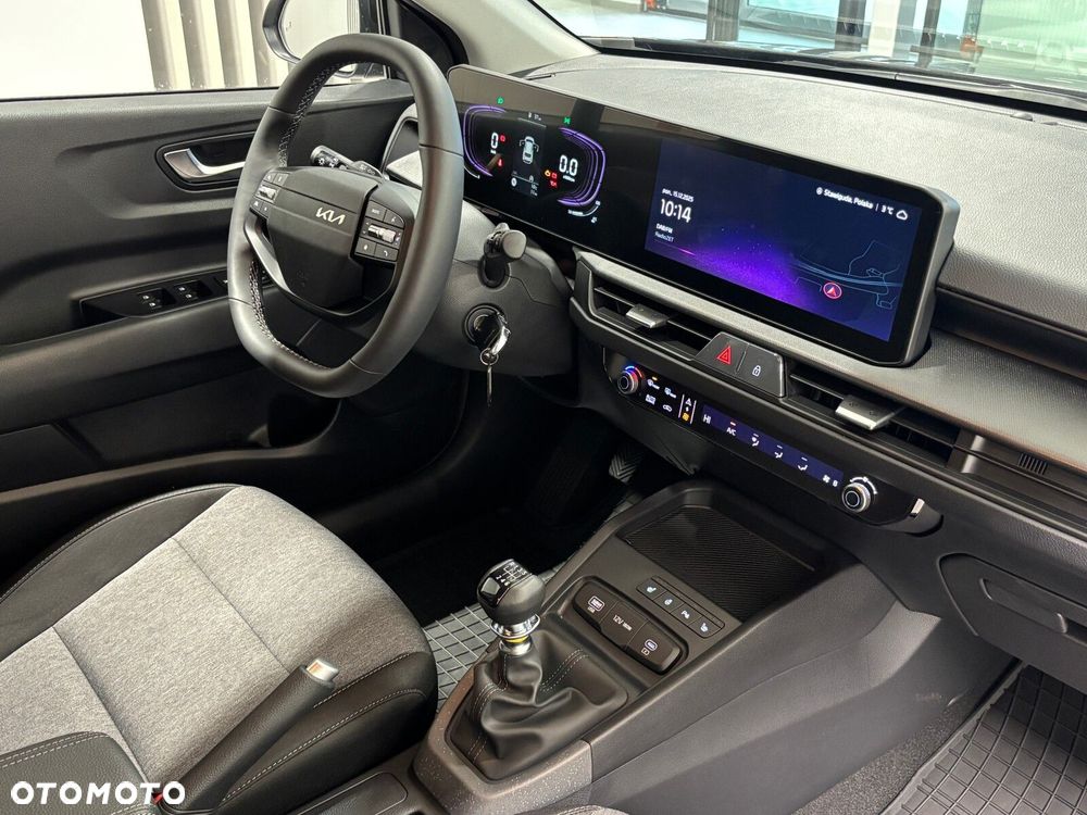 Kia Stonic - 24