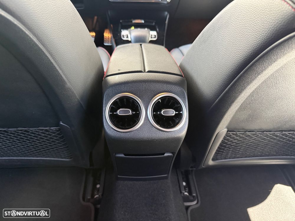 Mercedes-Benz A 180 7G-DCT AMG Line - 25