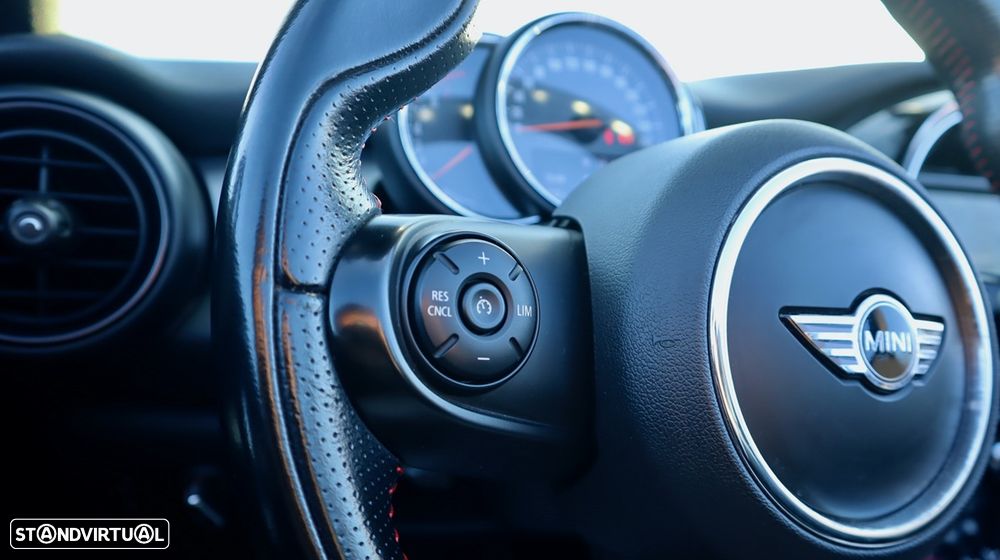 MINI Cabrio Cooper - 39