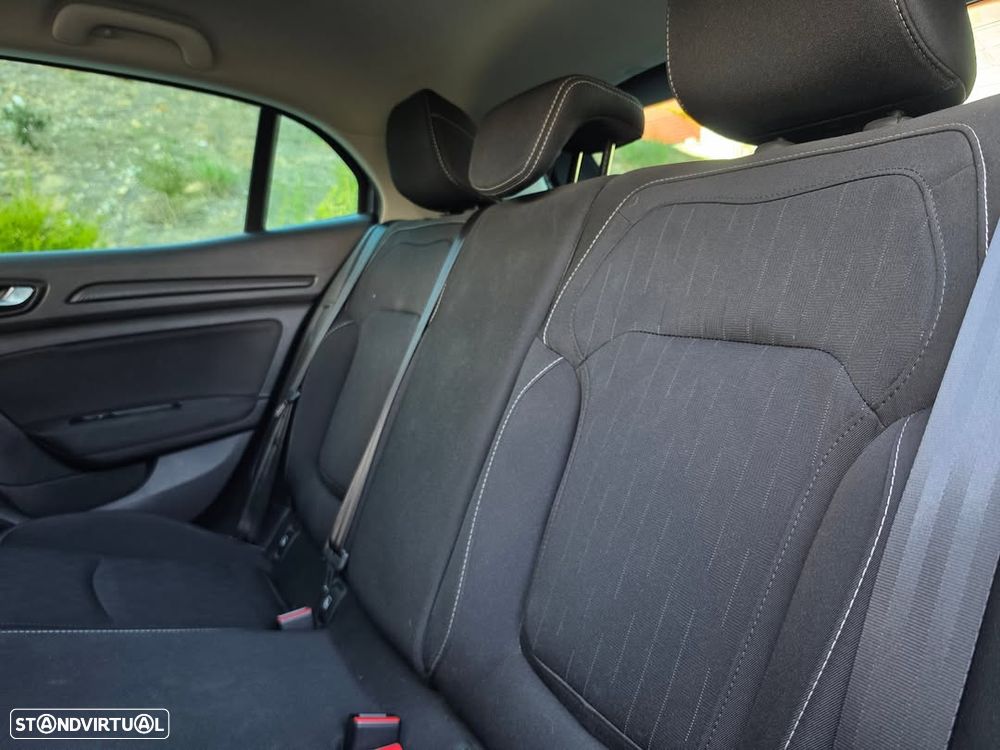 Renault Mégane 1.5 Blue dCi Limited - 7