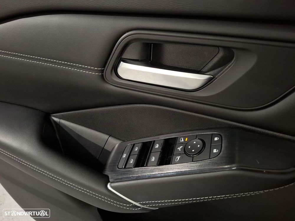 Nissan Qashqai 1.3 DIG-T N-Connecta LED - 18