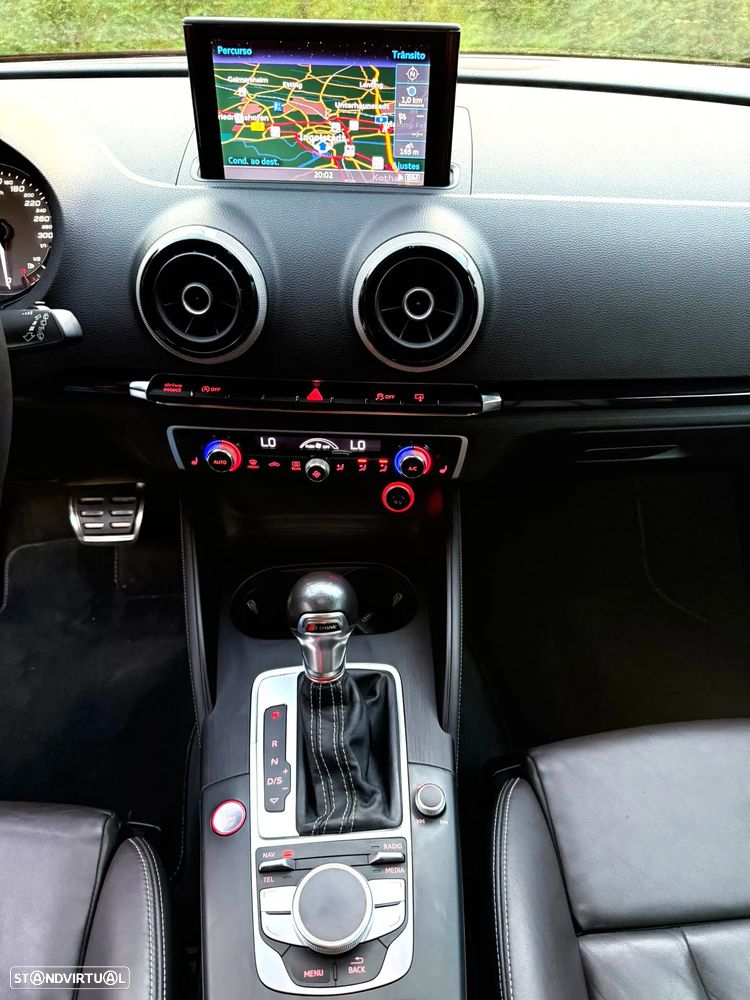 Audi S3 2.0 TFSi quattro S tronic - 12