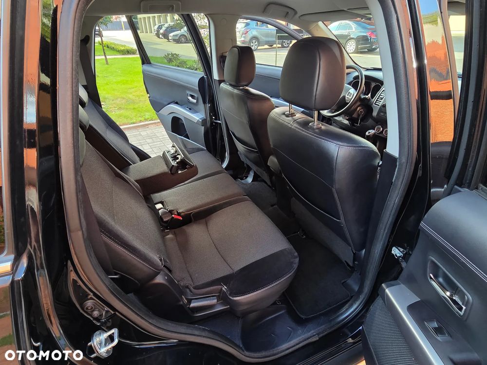 Mitsubishi Outlander 2.0 2WD Invite - 25
