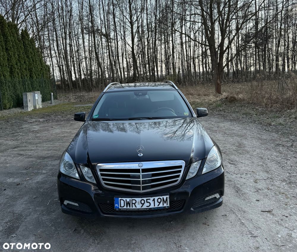 Mercedes-Benz Klasa E 350 CDI DPF BlueEFFICIENCY 7G-TRONIC Avantgarde - 3