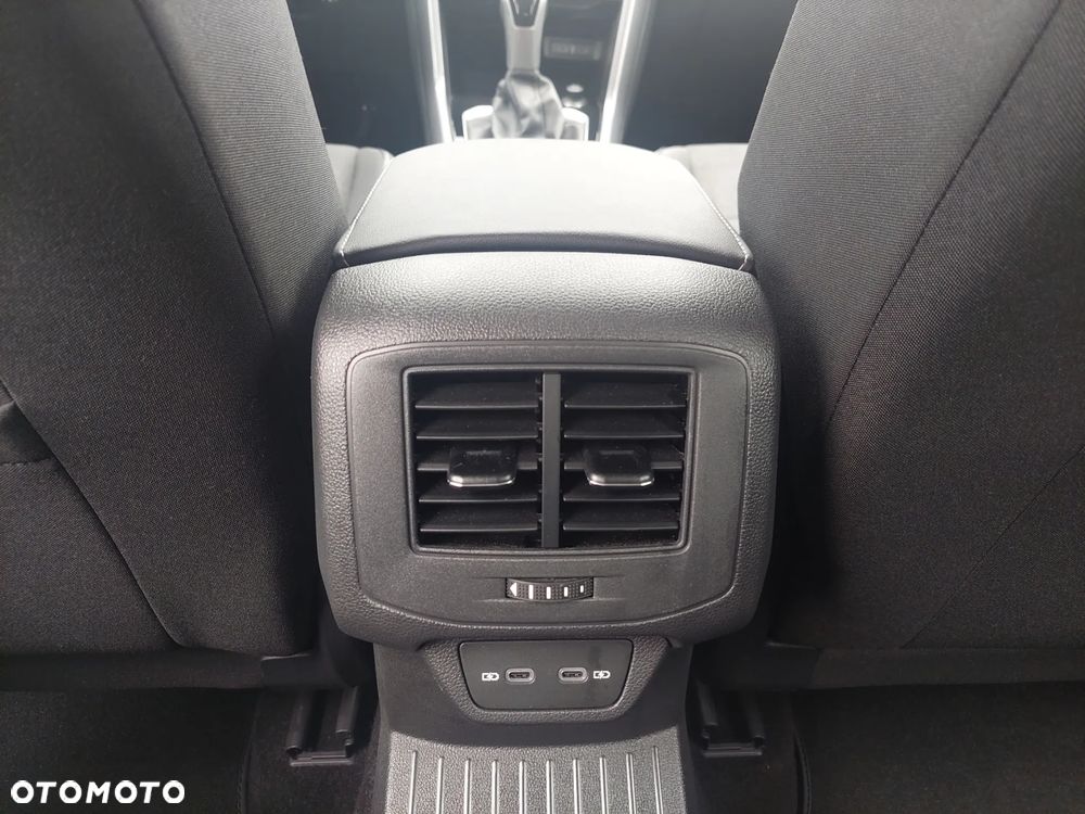 Volkswagen T-Roc 1.5 TSI Style DSG - 29