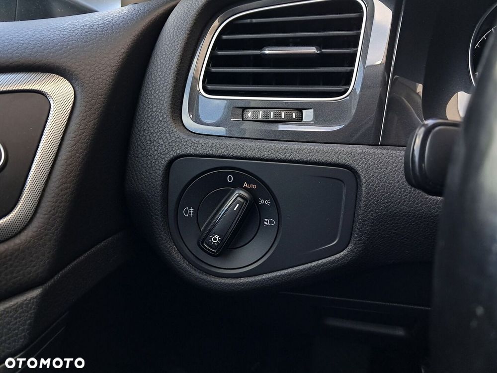 Volkswagen Golf - 17