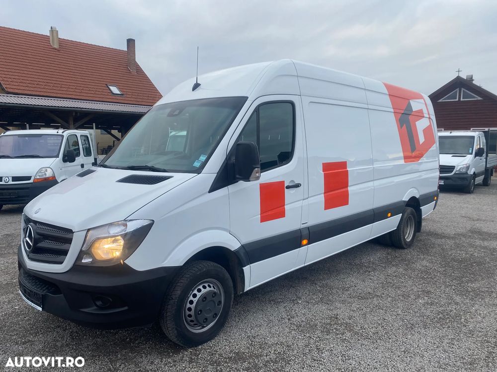 Mercedes-Benz Sprinter - 2