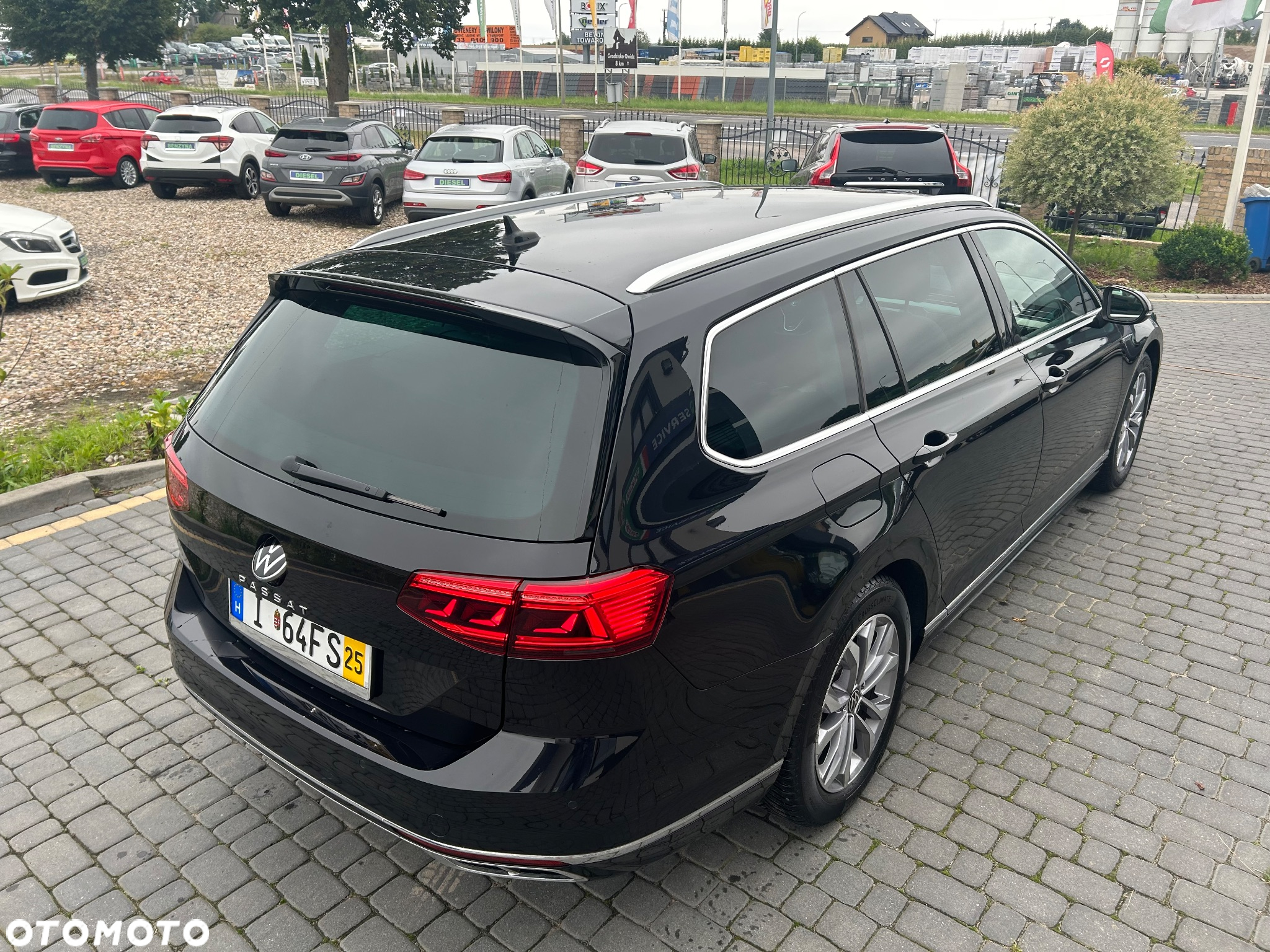 Volkswagen Passat Variant 2.0 TDI (BlueMotion Technology) Trendline - 11