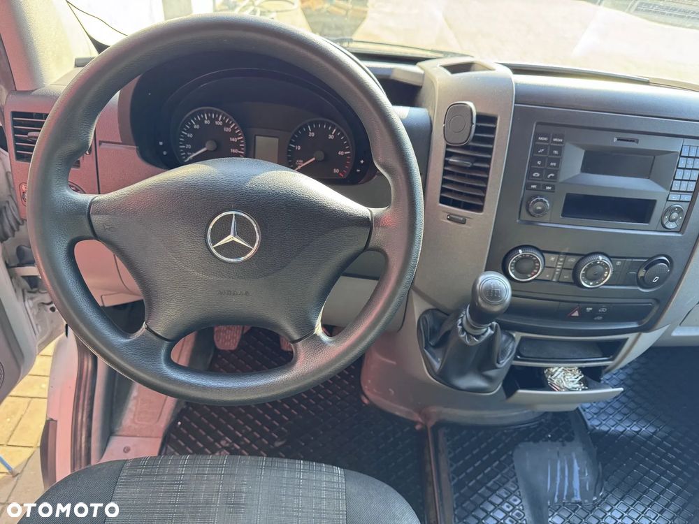 Mercedes-Benz SPRINTER - 10