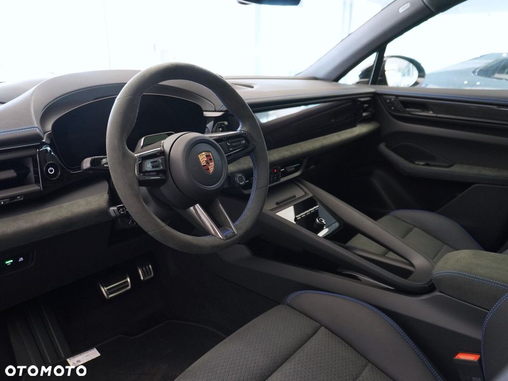 Porsche Macan GTS 100kWh - 31