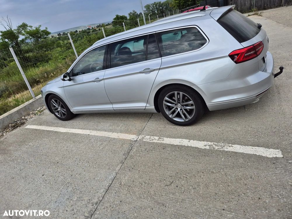 Volkswagen Passat - 4