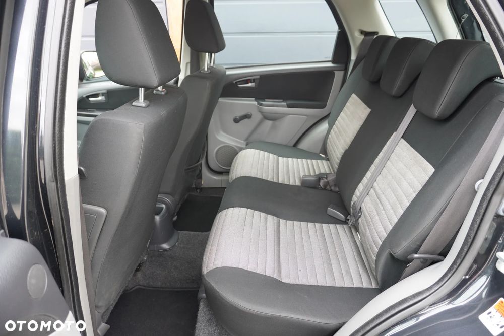 Suzuki SX4 1.6 VVT 4x4 Comfort - 10