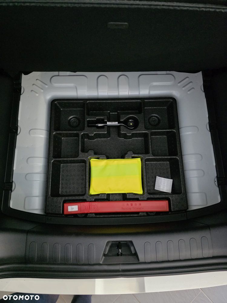Dongfeng Box - 28