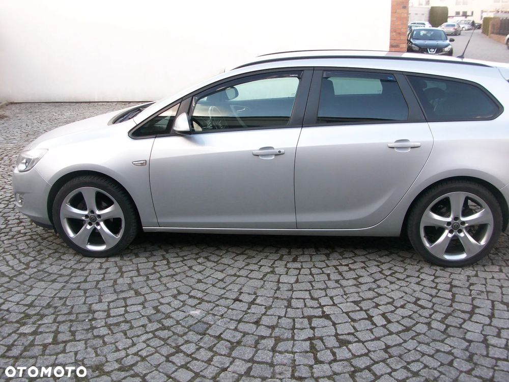 Opel Astra 1.4 Turbo Innovation - 4
