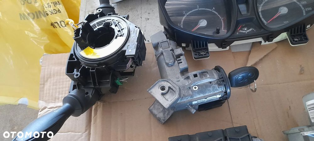 komputer sterownik ZESTAW FORD FIESTA MK7 1.6TDCI - 2