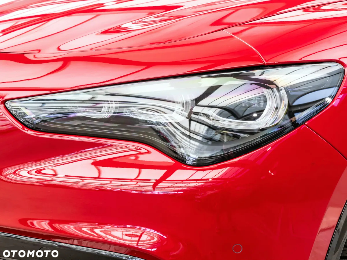 Alfa Romeo Stelvio 2.0 Turbo Veloce Q4 - 12