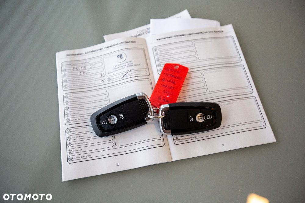 Ford Tourneo Custom - 18