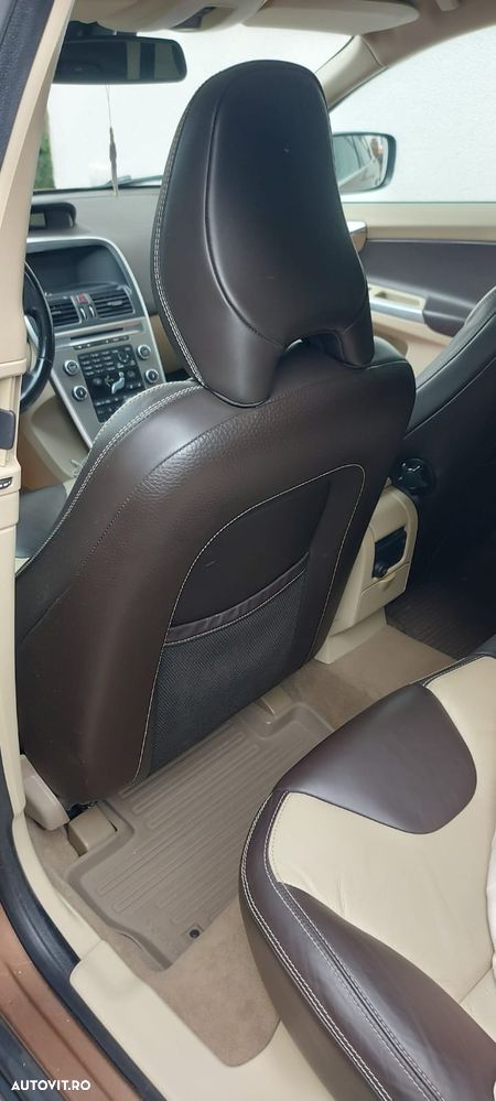 Volvo XC 60 2.4D AWD Base - 11