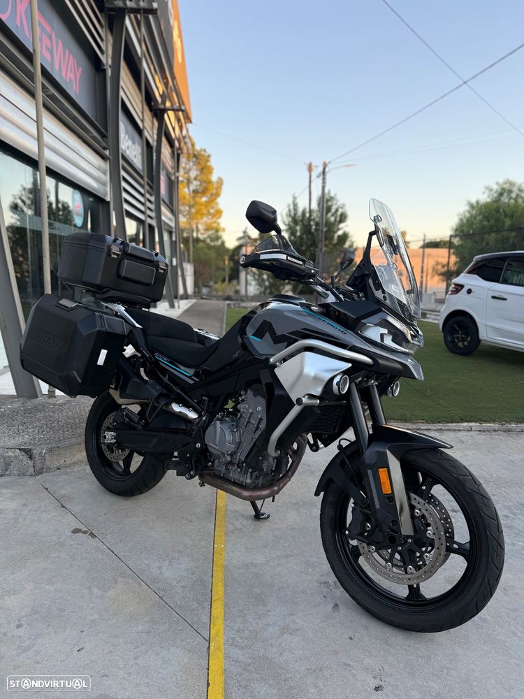 CF Moto 800MT Sport c/ malas Shad Terra - 13