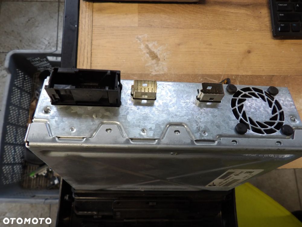 BMW - E70,E71,E72,X6,X5 - ODTWARZACZ DVD - 9243263 - 2