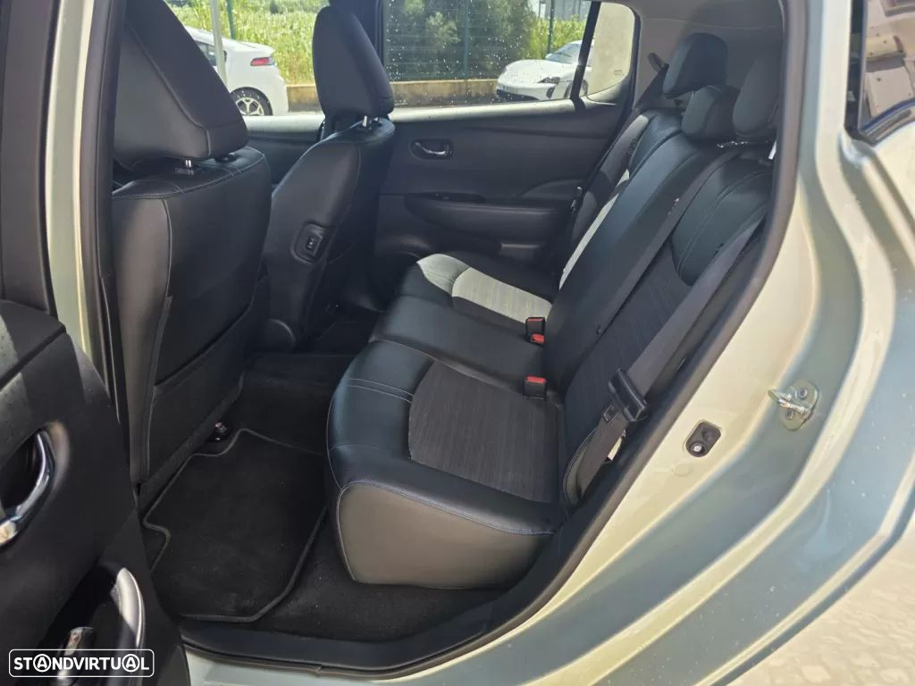 Nissan Leaf 40 kWh Tekna - 9