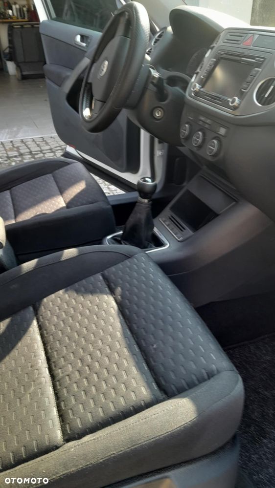 Volkswagen Tiguan - 5