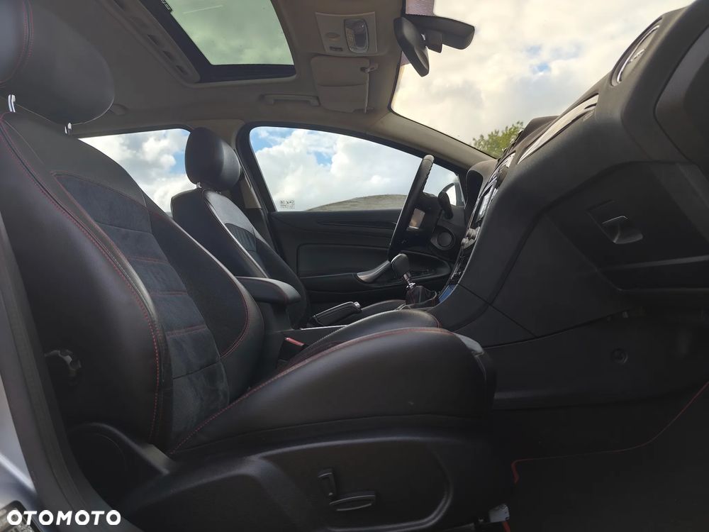 Ford Mondeo 2.2 TDCi Titanium S - 24