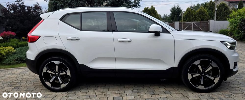 Volvo XC 40 T3 Momentum Pro - 11