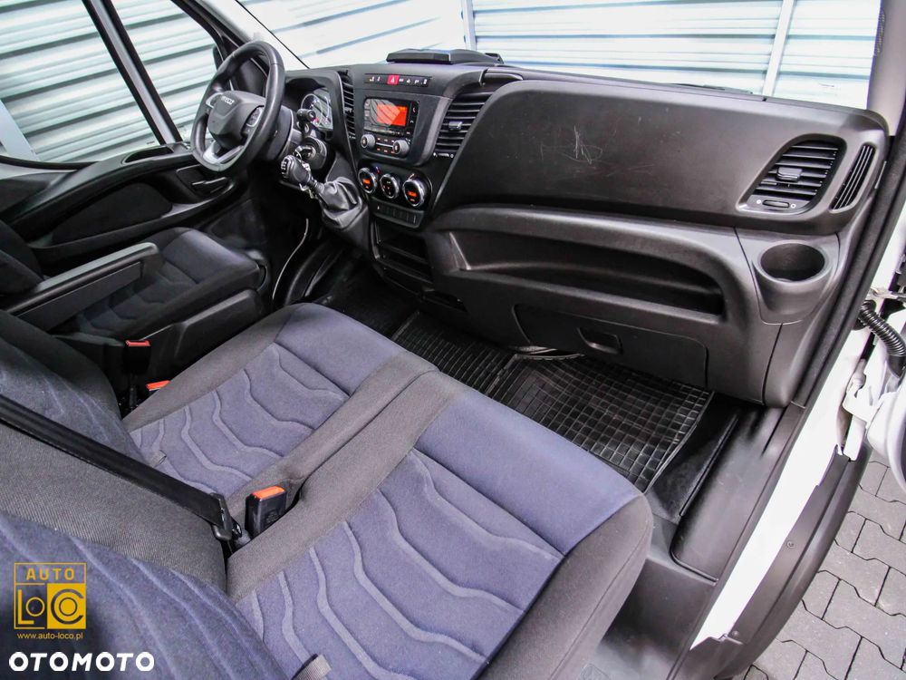 Iveco DAILY MAXI 3,0D 35S18 + BRYGADÓWKA 7 OSÓB - HAUSER !!! - 9